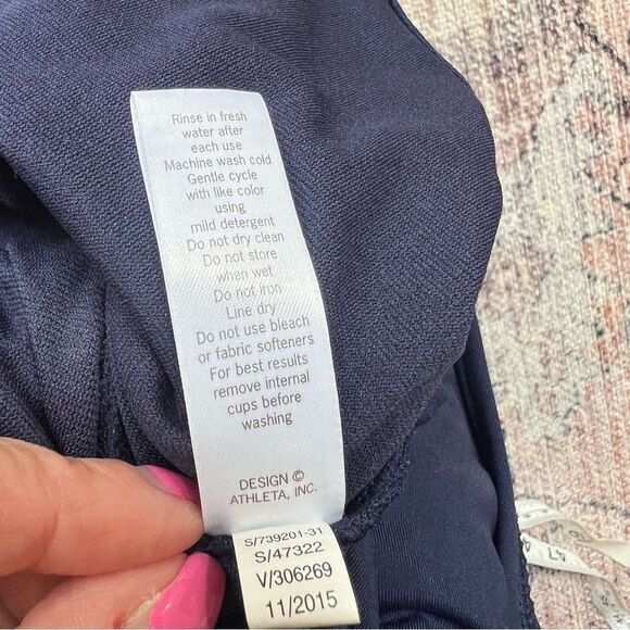 Athleta Shirrendipity Tankini Halter Top Navy Swimsuit Top Size Medium Tall - Picture 10 of 10